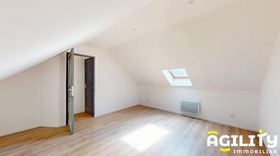 Maison - 181 m² - 6 pièces