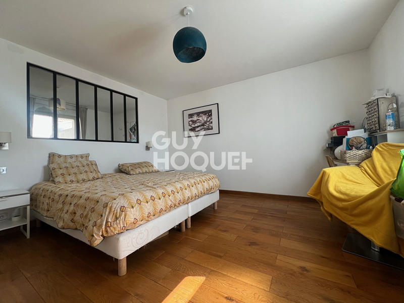 Maison - 198 m² - 6 pièces