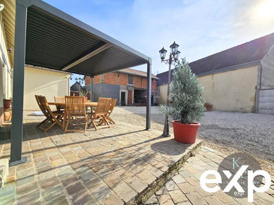 Maison - 206 m² - 5 pièces