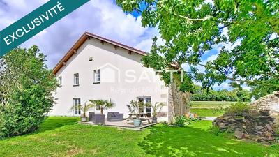 Maison - 343 m² - 11 pièces