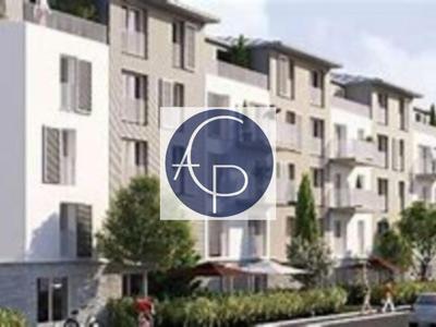 Appartement - 86 m² - 5 pièces