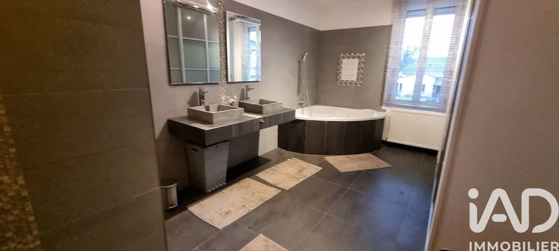 Maison de ville - 124 m² - 4 pièces