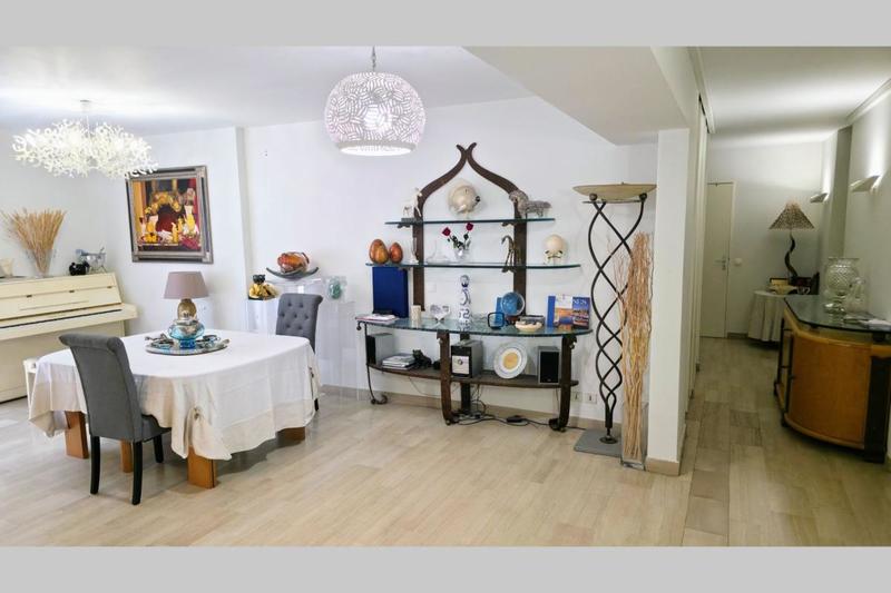 Appartement - 131 m² - 5 pièces