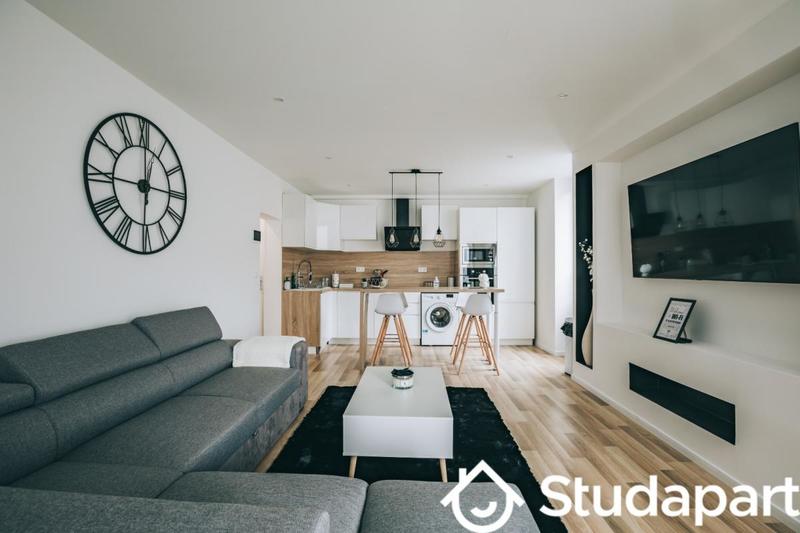 Chambre - 14 m² - 1 pièce