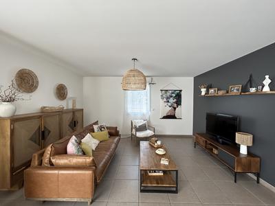 Maison - 92 m² - 4 pièces