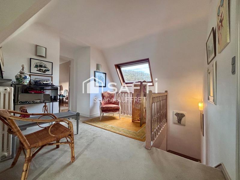 Maison - 147 m² - 5 pièces