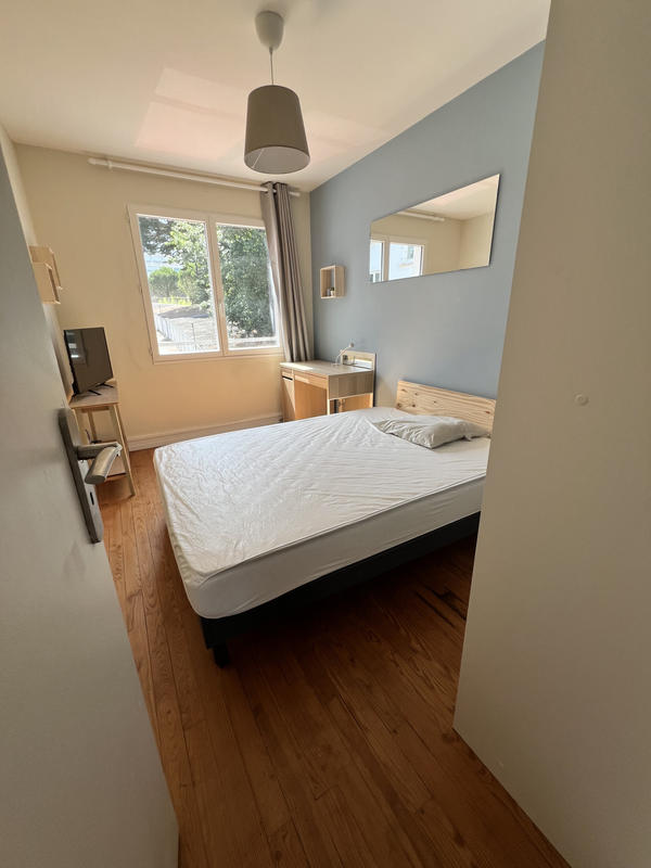 Appartement - 12 m² - 5 pièces