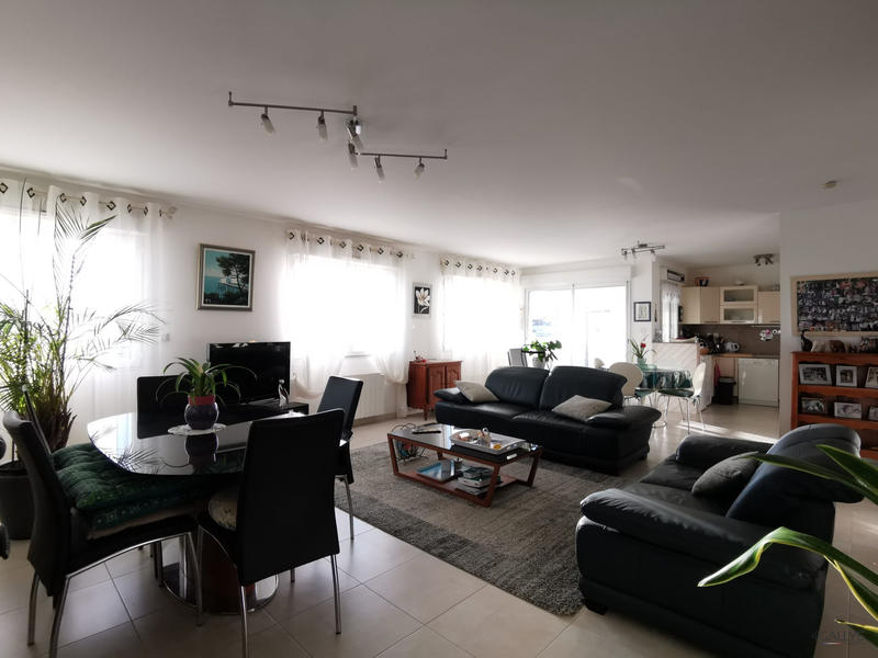 Appartement - 84 m² - 3 pièces