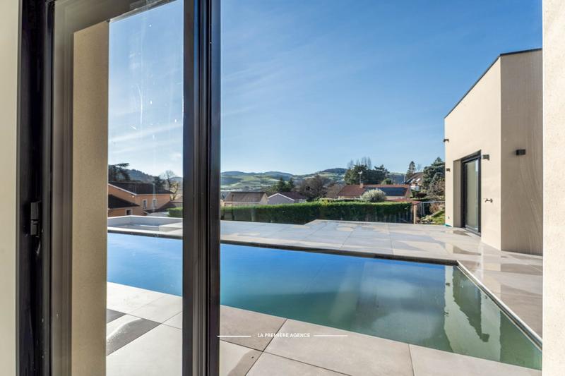 Maison contemporaine - 137 m² - 5 pièces