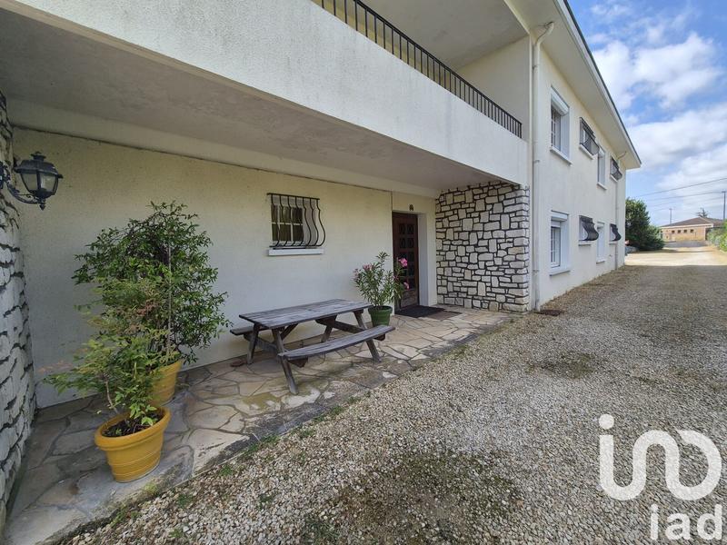 Maison - 422 m² - 11 pièces