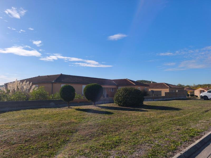 Maison - 230 m² - 7 pièces