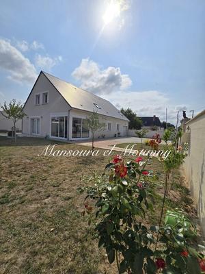 Maison - 209 m² - 8 pièces