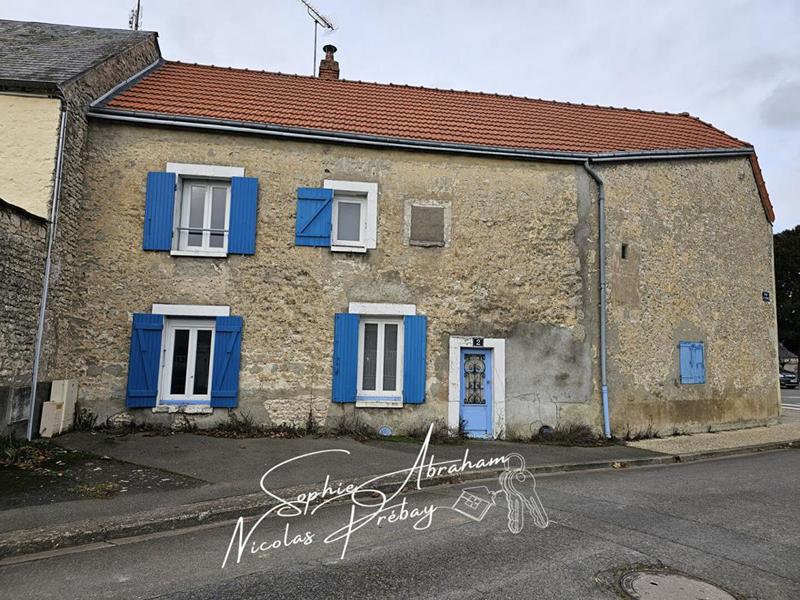 Maison - 93 m² - 5 pièces