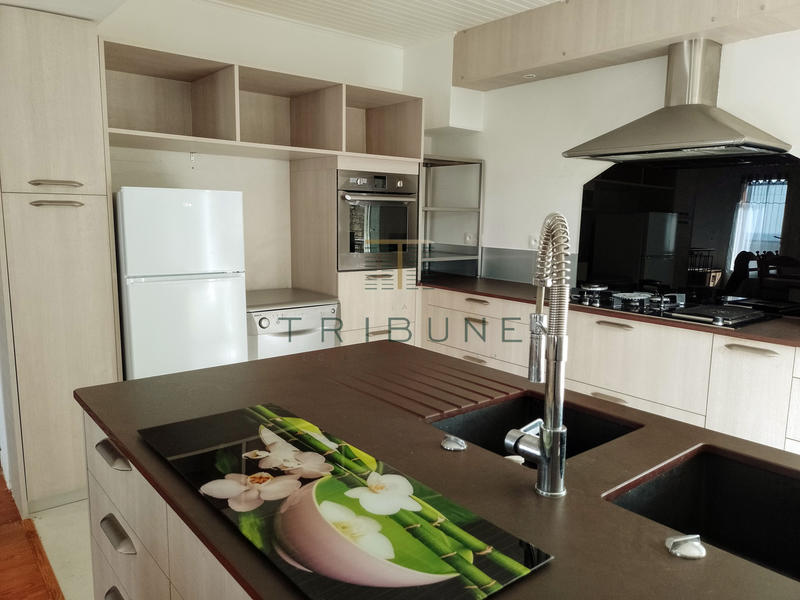 Maison - 96 m² - 4 pièces