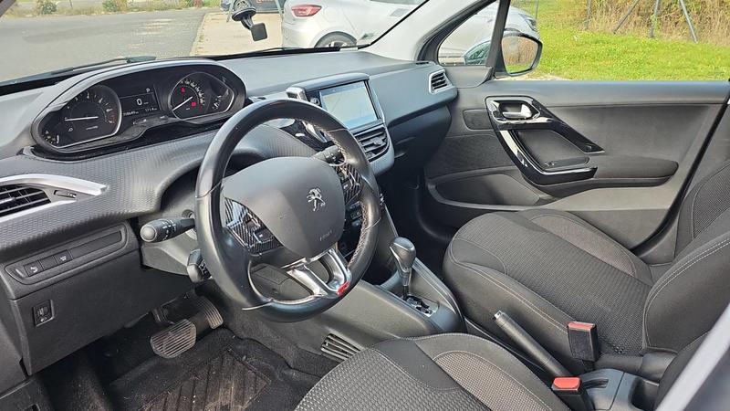 Peugeot 208 1.2 PureTech 110 Eat6 Allure