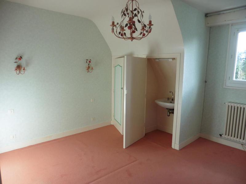 Maison - 165 m² - 9 pièces