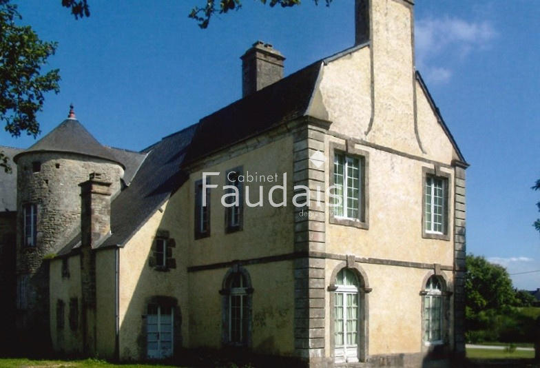 Propriété - 610 m² - 20 pièces