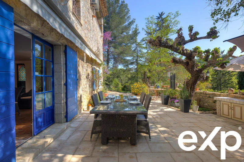 Bastide - 342 m² - 9 pièces