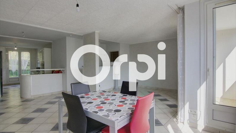 Appartement - 98 m² - 4 pièces