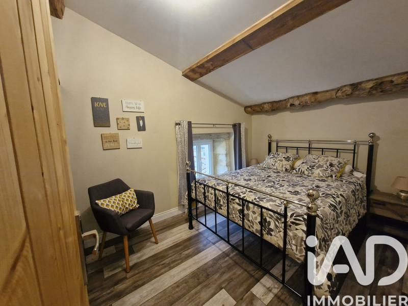 Maison - 275 m² - 11 pièces