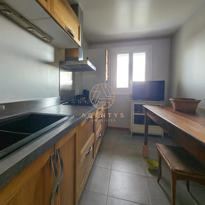 Appartement - 84 m² - 4 pièces