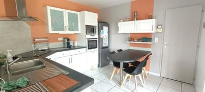 Maison - 102 m² - 5 pièces