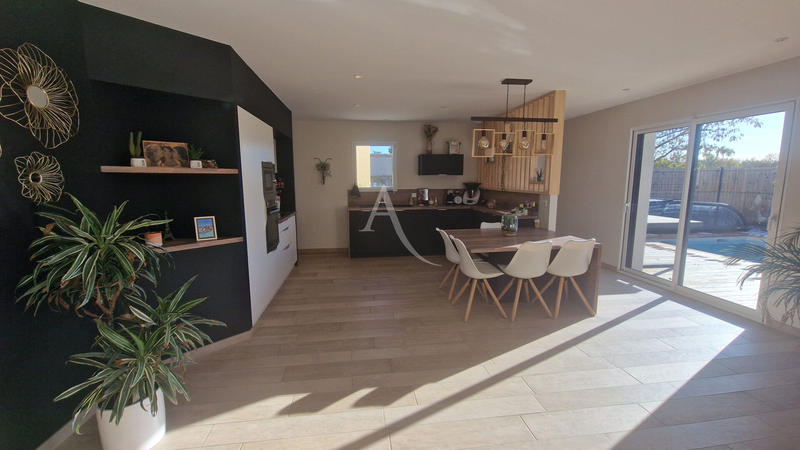 Maison - 161 m² - 6 pièces