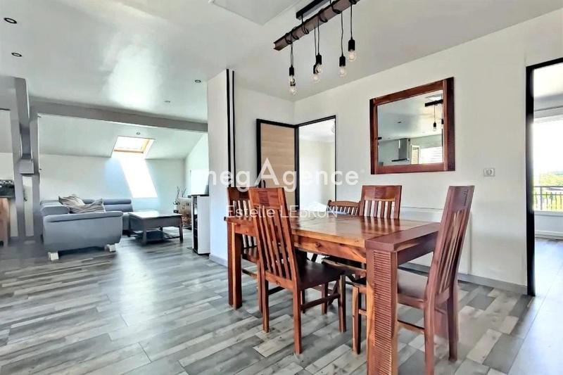 Appartement - 95 m² - 3 pièces