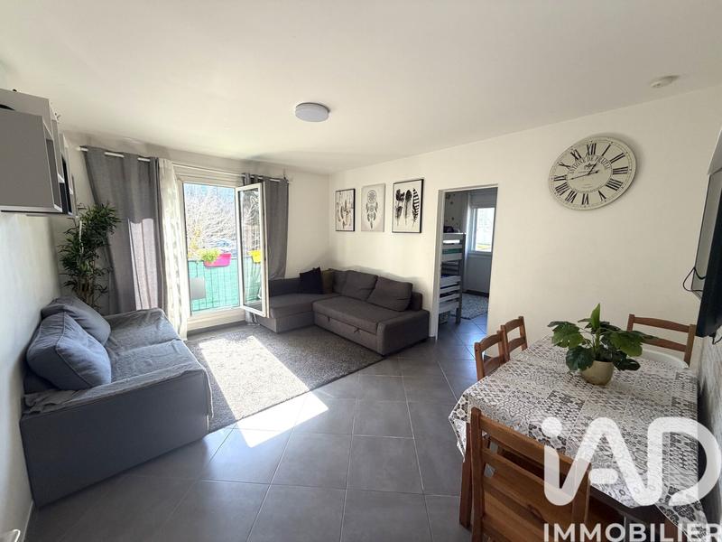 Appartement - 64 m² - 3 pièces