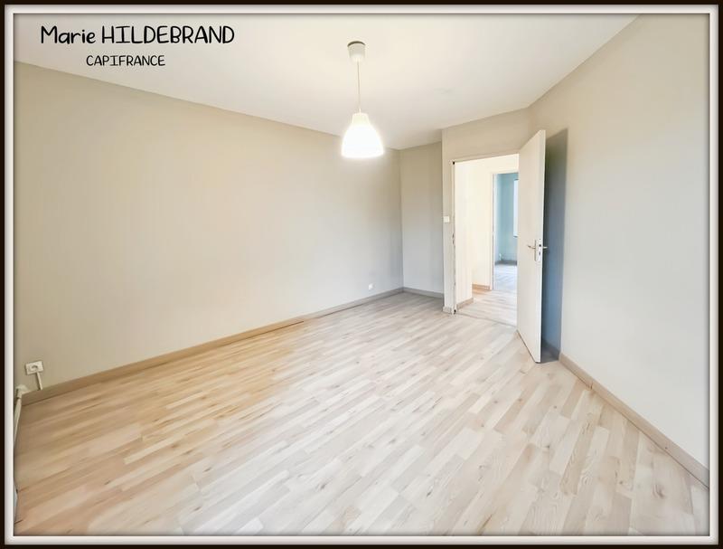 Appartement - 100 m² - 5 pièces