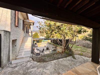 Maison - 166 m² - 6 pièces