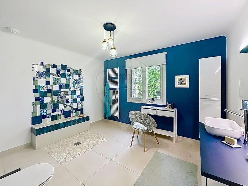 Villa - 185 m² - 7 pièces