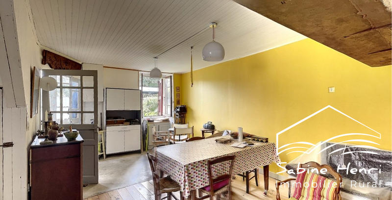 Maison - 171 m² - 7 pièces