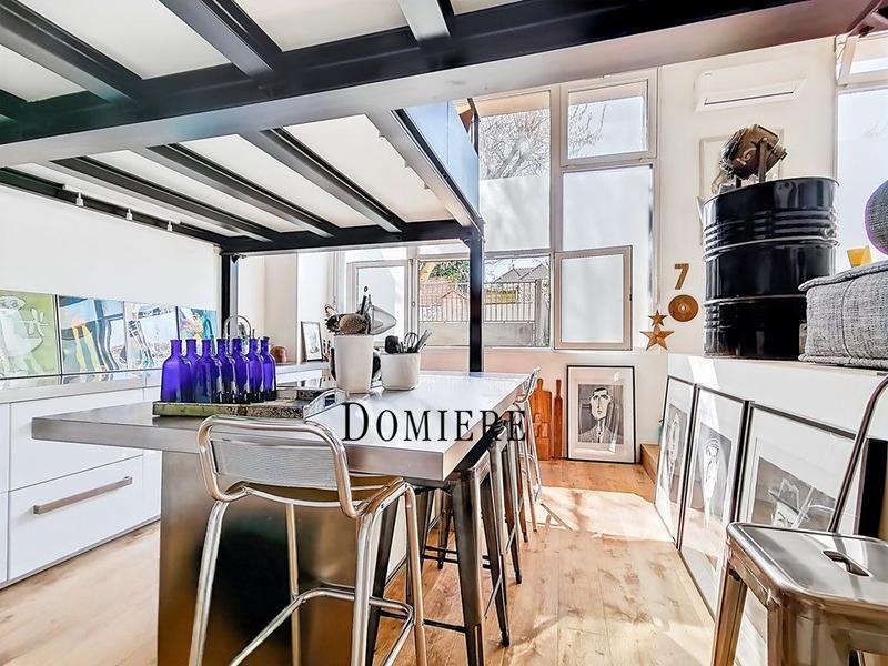 Loft - 76 m² - 3 pièces