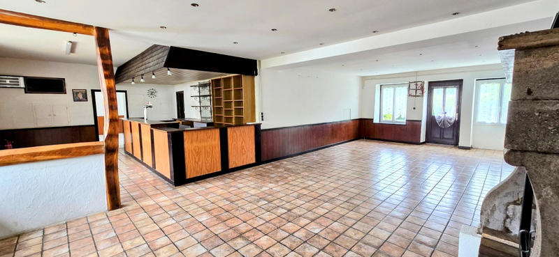 Maison - 292 m² - 7 pièces