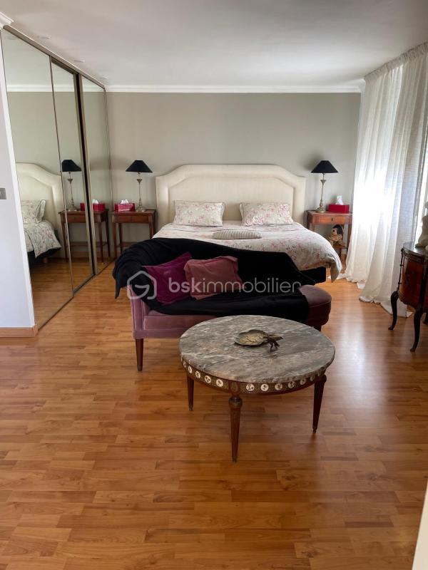 Appartement - 107 m² - 3 pièces