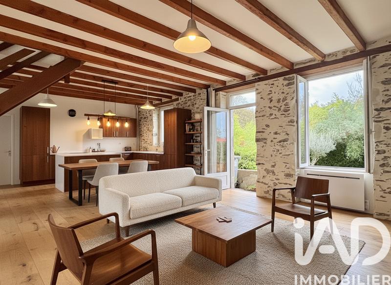 Maison - 98 m² - 4 pièces