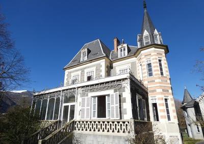 Château - 481 m² - 13 pièces