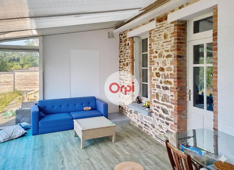 Maison - 205 m² - 12 pièces