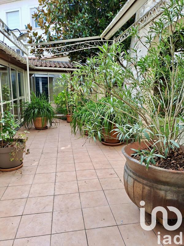 Maison - 280 m² - 8 pièces