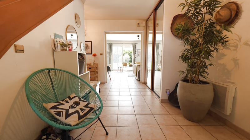 Maison - 223 m² - 7 pièces