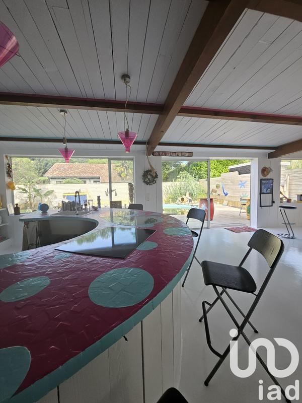 Maison - 217 m² - 5 pièces