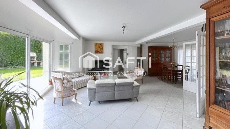 Maison - 142 m² - 5 pièces