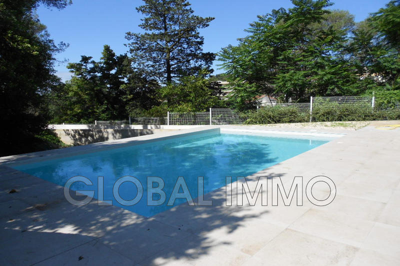 Appartement - 104 m² - 4 pièces