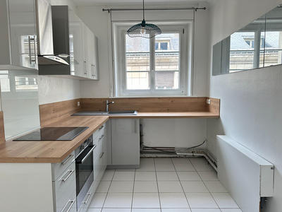 Appartement - 90 m² - 3 pièces