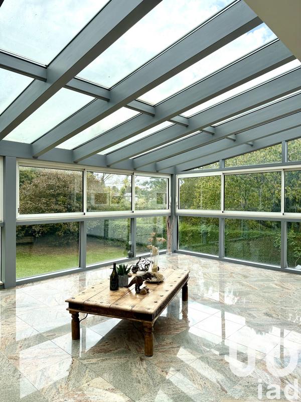 Maison - 252 m² - 8 pièces