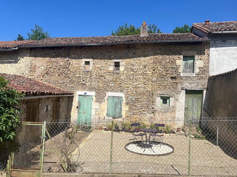 Maison - 350 m² - 4 pièces