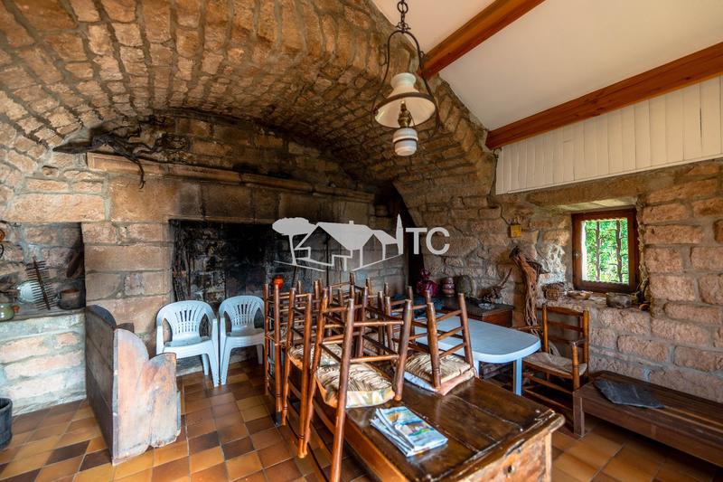 Maison en pierre - 64 m² - 4 pièces