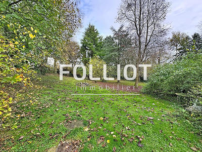 Maison - 250 m² - 8 pièces