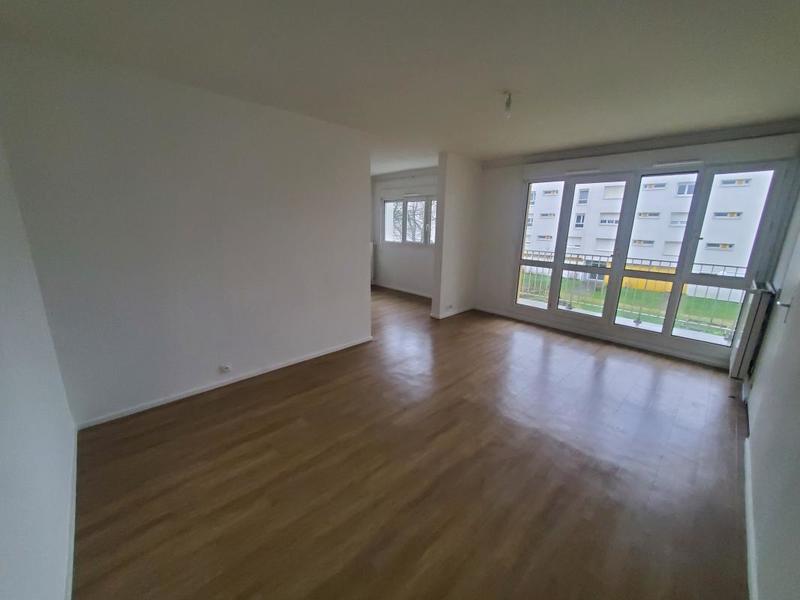 Appartement ancien - 77 m² - 4 pièces